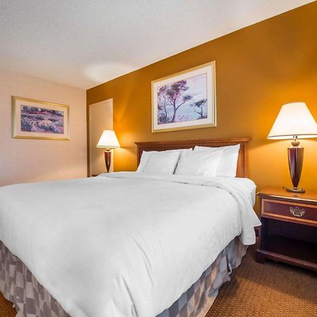 Clarion Inn And Events Center Pueblo North Kültér fotó