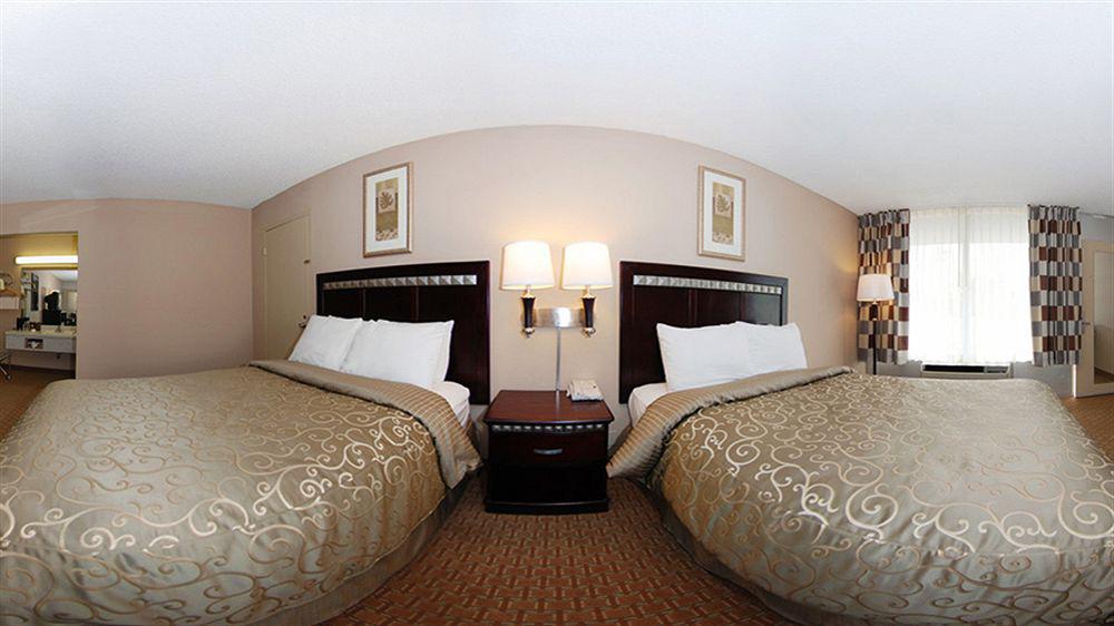 Clarion Inn And Events Center Pueblo North Kültér fotó