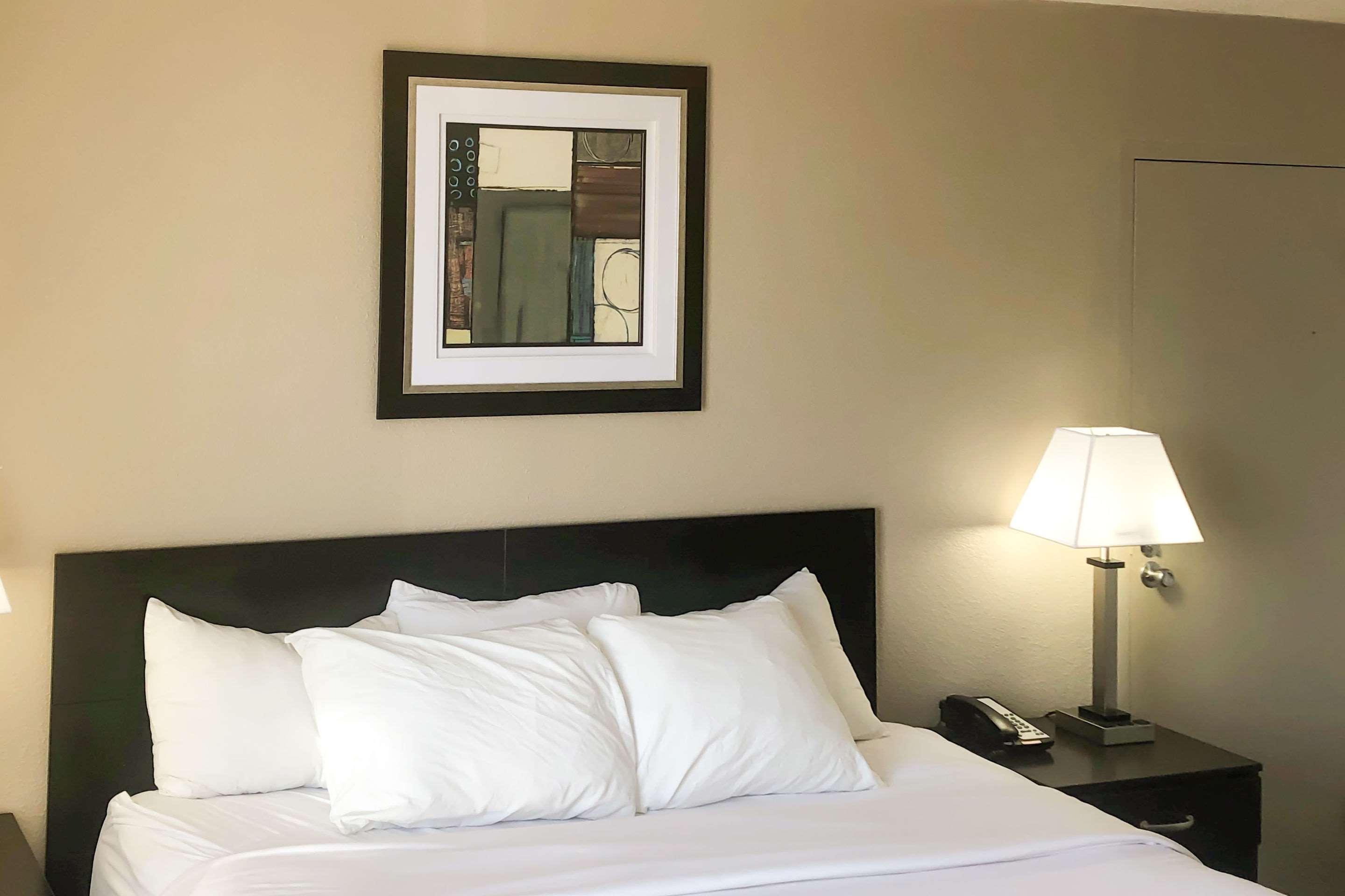 Clarion Inn And Events Center Pueblo North Kültér fotó
