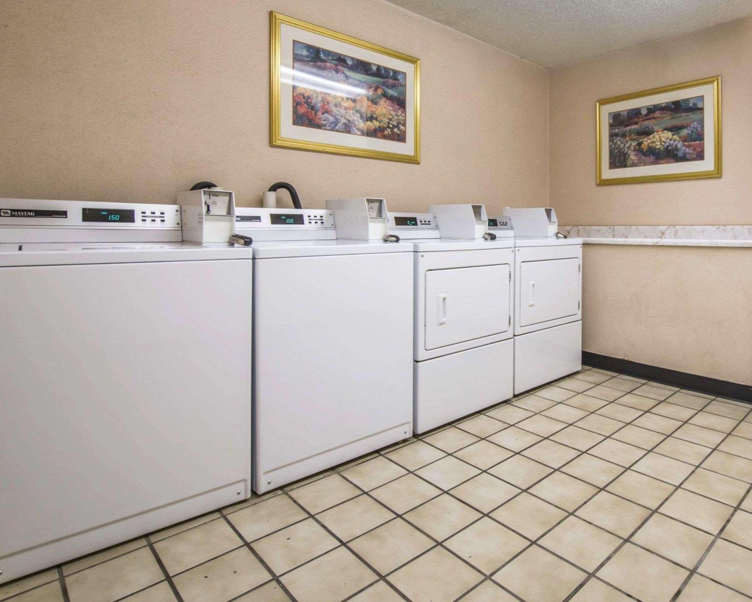Clarion Inn And Events Center Pueblo North Kültér fotó