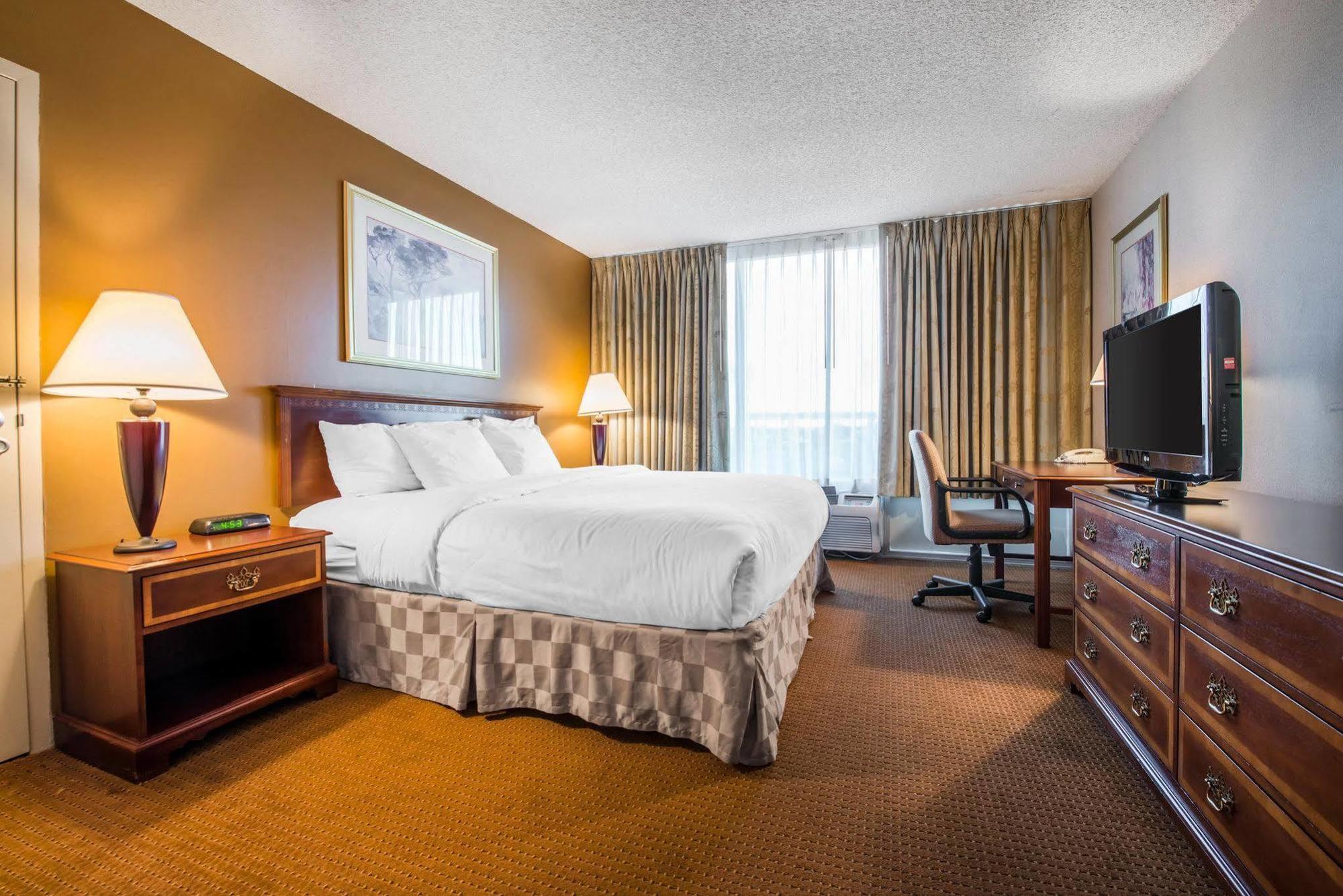 Clarion Inn And Events Center Pueblo North Kültér fotó